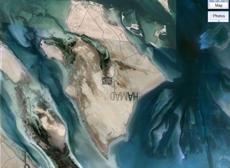 Tỷ phú chơi sang, khắc tên dài 3km trên đảo ảnh 1